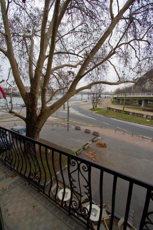 Elisabeth Bridge Apartmans Budapest Eksteriør billede